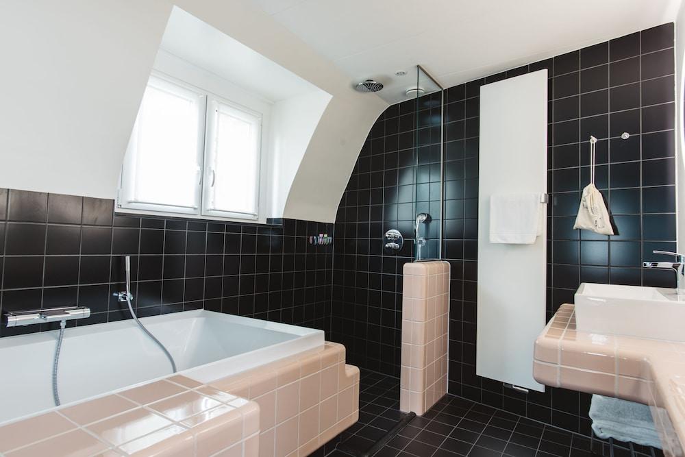 The Dutch Maastricht Hotel Bagian luar foto