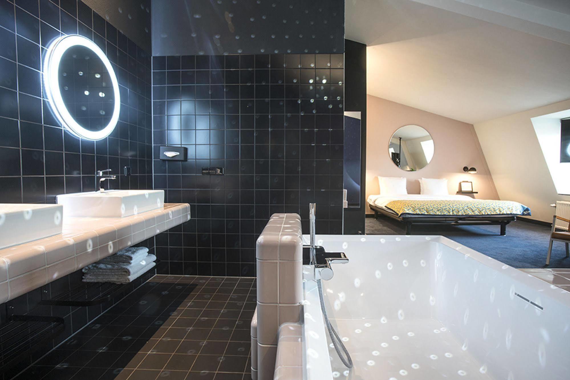 The Dutch Maastricht Hotel Bagian luar foto